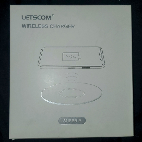 LETSCOM Super P Ultra Slim Wireless Charger, Qi-Certified 15W Max - Picture 2 of 6